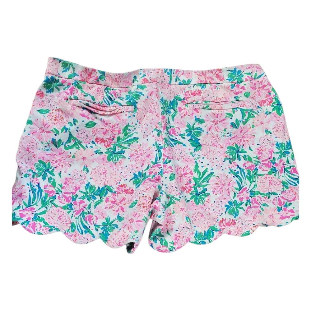 LILLY PULITZER Scalloped Shorts Size 16 - Picture 2 of 7